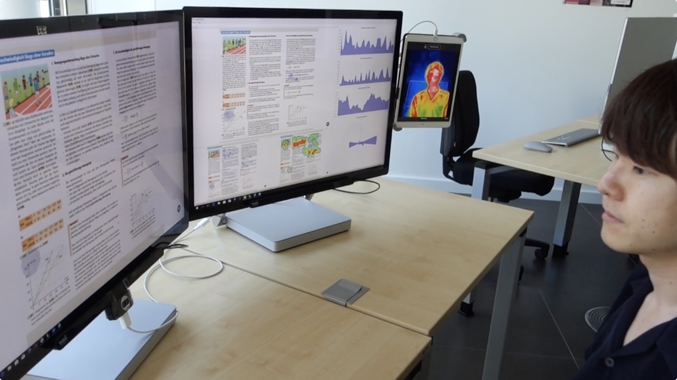 HyperMind: Intelligent Digital Textbook